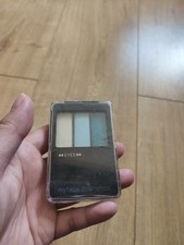 My face cosmetics stop and