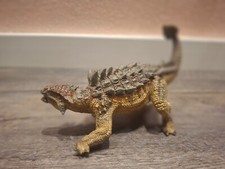 35. Ankylosaurus. Good