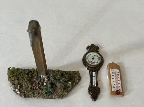 Vintage dolls house - vintage,