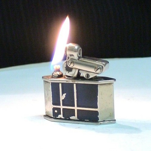 Briquet essence kw - *, karl