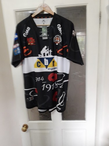Bnwt men ltd edition - bnwt,
