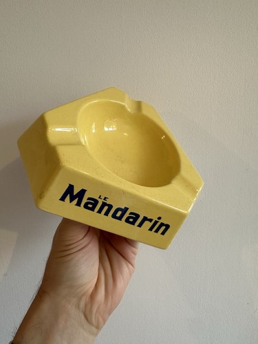 Vintage mandarin yellow - vintage, le