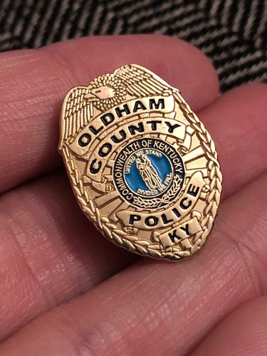 Oldham county police pin - police,