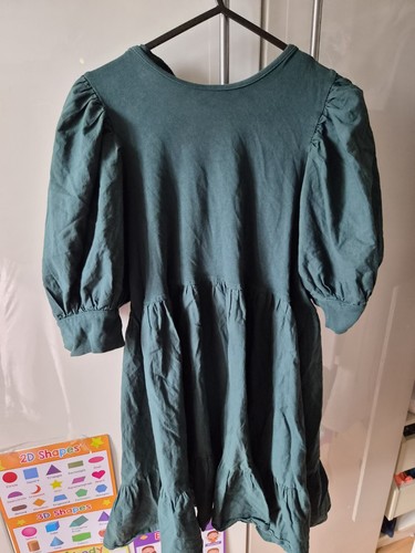 Zara green neck puff 4 - v-neck, 3/4