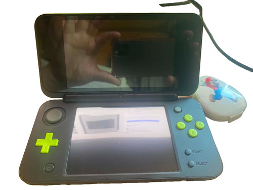 New nintendo 2ds black and - new,