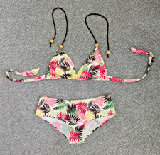 Ocean Club - Floral Leaf