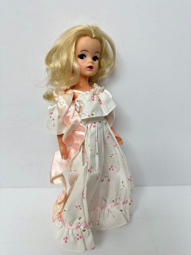 Vintage sindy doll wearing - sindy,