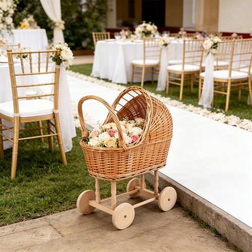 Wicker flower girl basket with - flower,