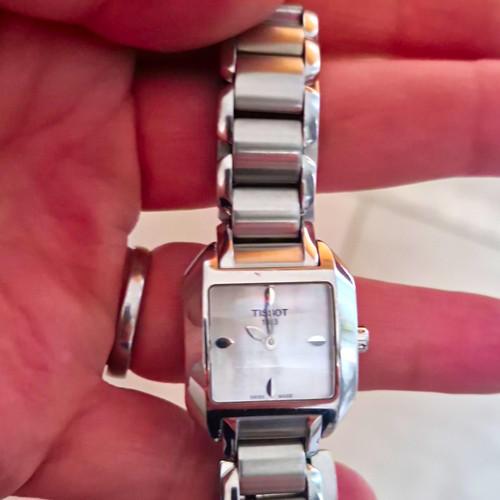 Tissot 1853 t015309 quartz - tissot,