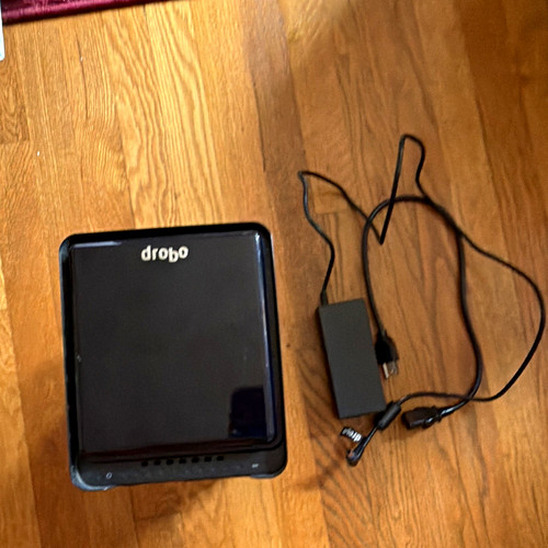 Drobo bay nas - 5c, no