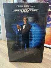 Pierce Brosnan Sideshow 1/4 Premium Edition James Bond limited edition 565/1250