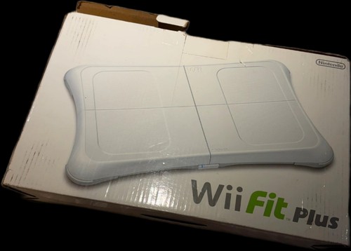 Nintendo wii fit plus - wii,