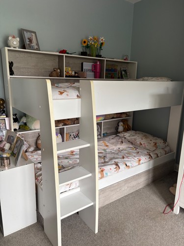 White and grey - , bunk