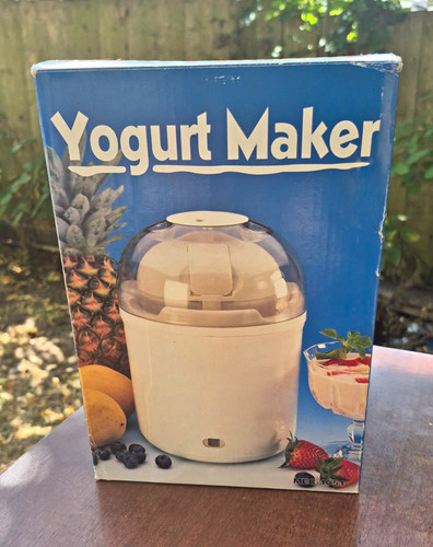 Lakeland yoghurt maker - yoghurt,