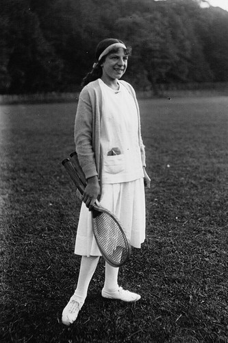 Suzanne lenglen 1914 photo - suzanne,