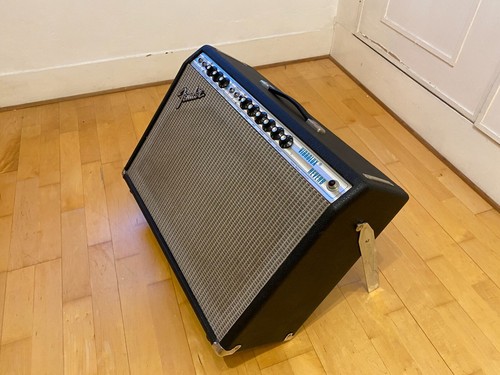 Fender vibrolux reverb - vibrolux,