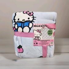 HELLO KITTY FULL QUEEN APPLES