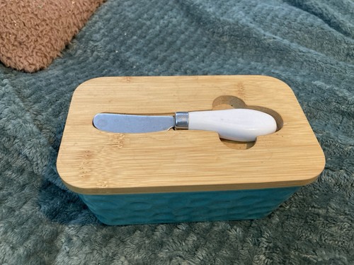 Mint green ceramic - green,