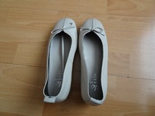 BN Ladies Size 3 Cream Leather