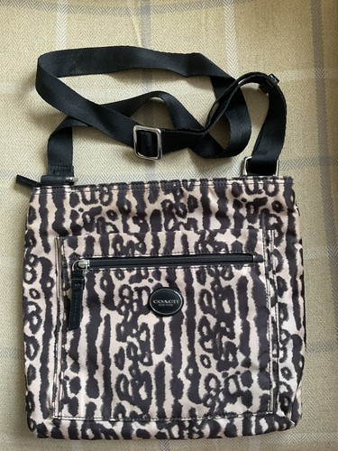 Coach f31981 black brown beige - black,