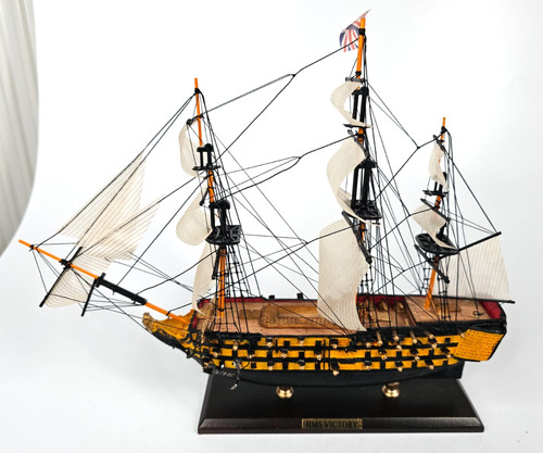 Vintage nauticalia hms victory - hms,