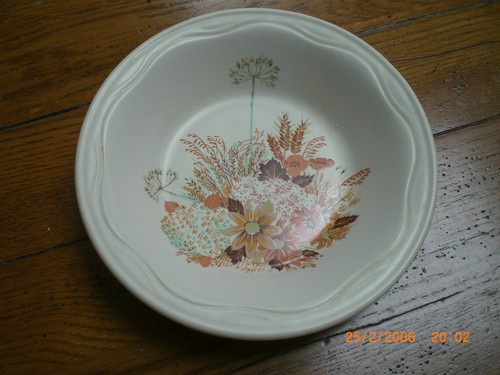 Poole pottery summer glory - pottery,