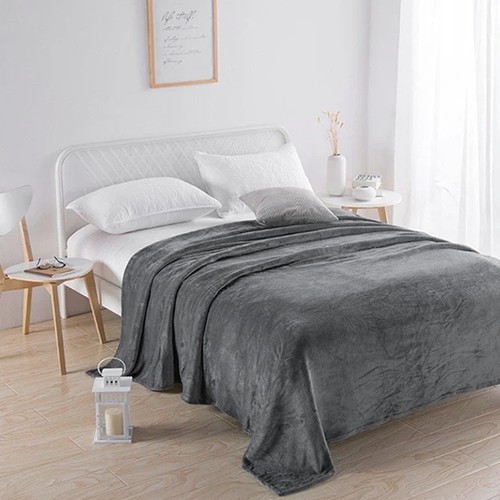 Thick velvet blanket - thick,