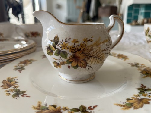 Rare vintage royal vale - vintage, 'royal