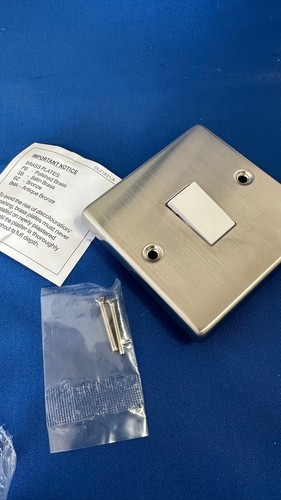 Volex 10a gang way light - 1,