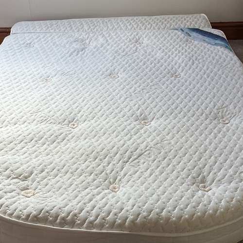 Caravan island mattress with