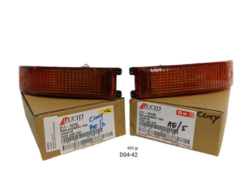 Front turn signal indicator - front,