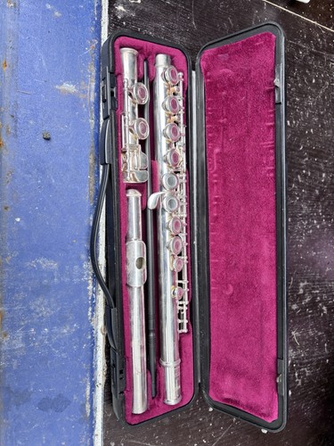 Yamaha 211 flute with case - yamaha,