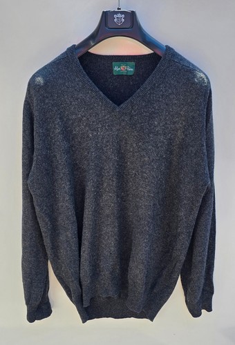 Alan paine charcoal vee neck - paine,