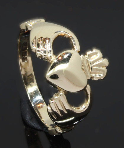 Carat yellow gold - carat, claddagh