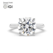 Round Diamond Engagement Ring
