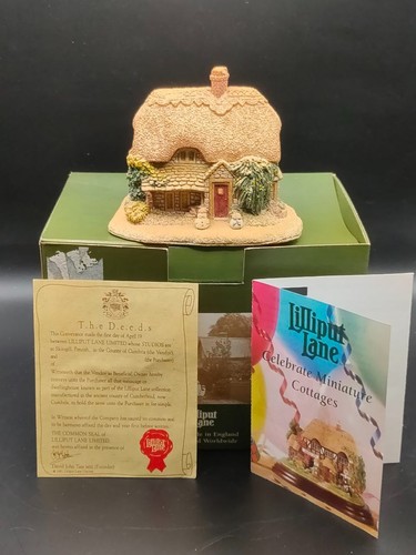 Lilliput lane winter - lane, winter’s