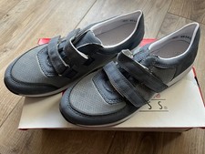 Rieker pull over strap