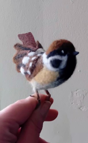 Needle felted sparrow - needle,