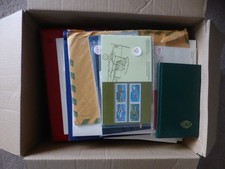 Large Canada Collection in albums and loose