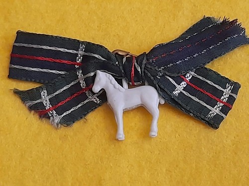 Vintage white horse whisky - vintage,