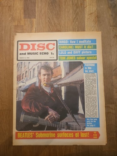 Disc and music - echo, march