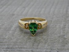 Stunning 18ct Gold 0.90ct Green Tsavorite Garnet Solitaire Ring Size N 1/2