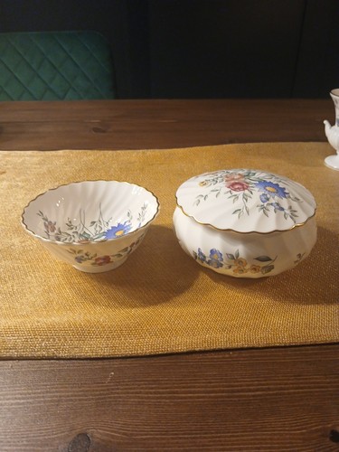 Wedgewood avebury scalloped - avebury,