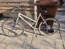 VINTAGE LATE 80'S RALEIGH ACTIVATOR 10 SPEED LADIES MOUNTAIN BIKE VERY NICE