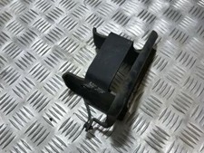 Engine mount bracket and - engine,