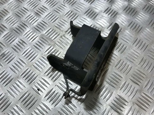 Engine mount bracket and - ,