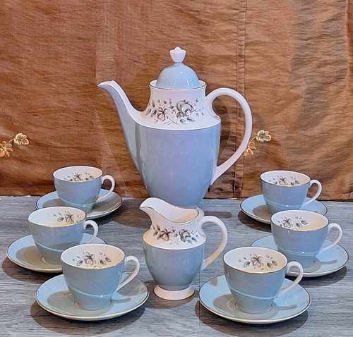 Pristine royal doulton rose - royal,