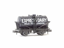 Peco NR-P168 N Gauge Milk Tank