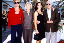 MINNIE DRIVER & FAMILY, 1998