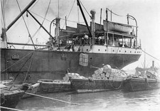 Ombo Loading Of The Tea Chests